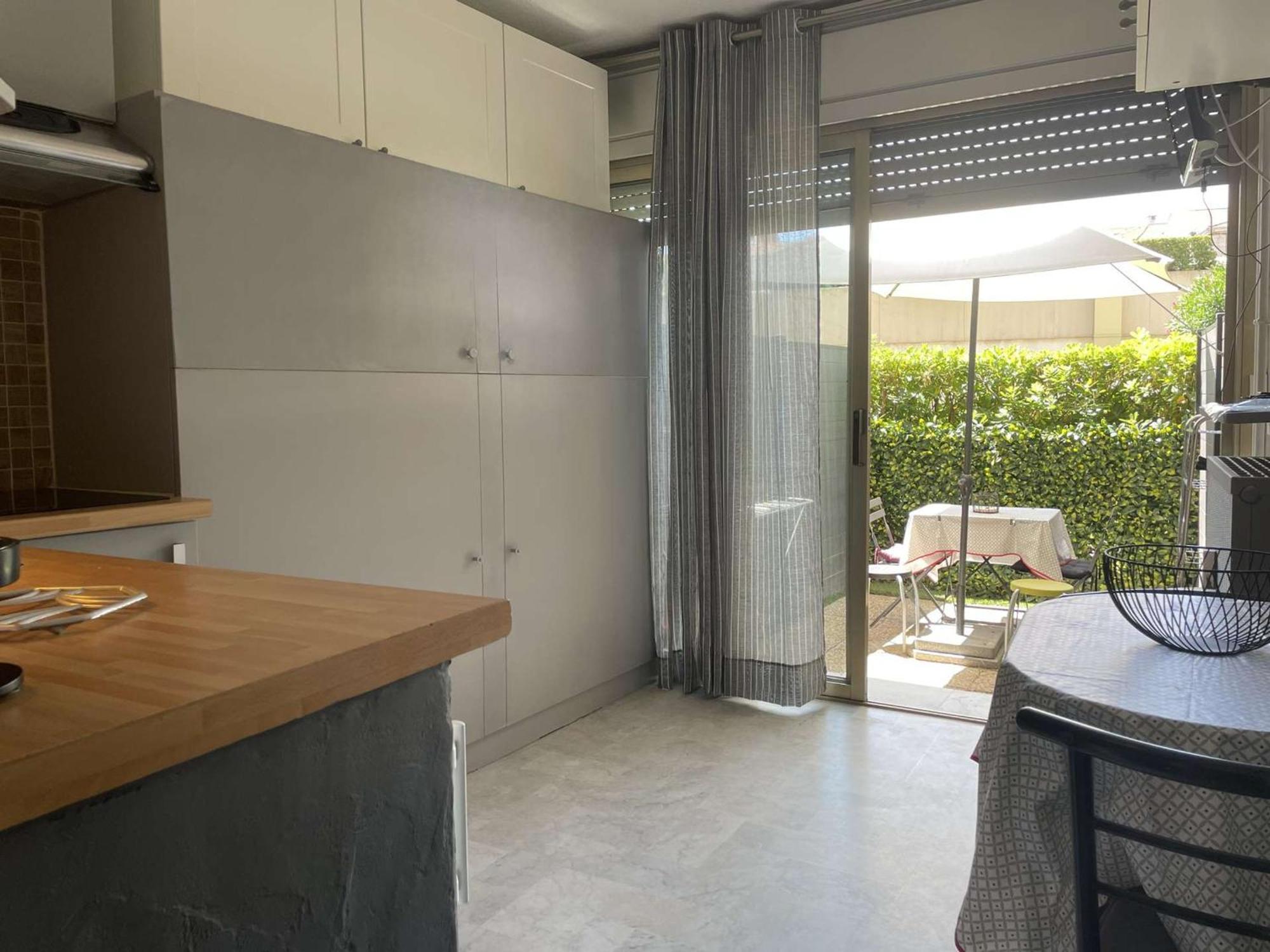 Appartement En Rez-de-jardin A La Bocca - Acces Plages, Terrasse Privee - Fr-1-609-98 *