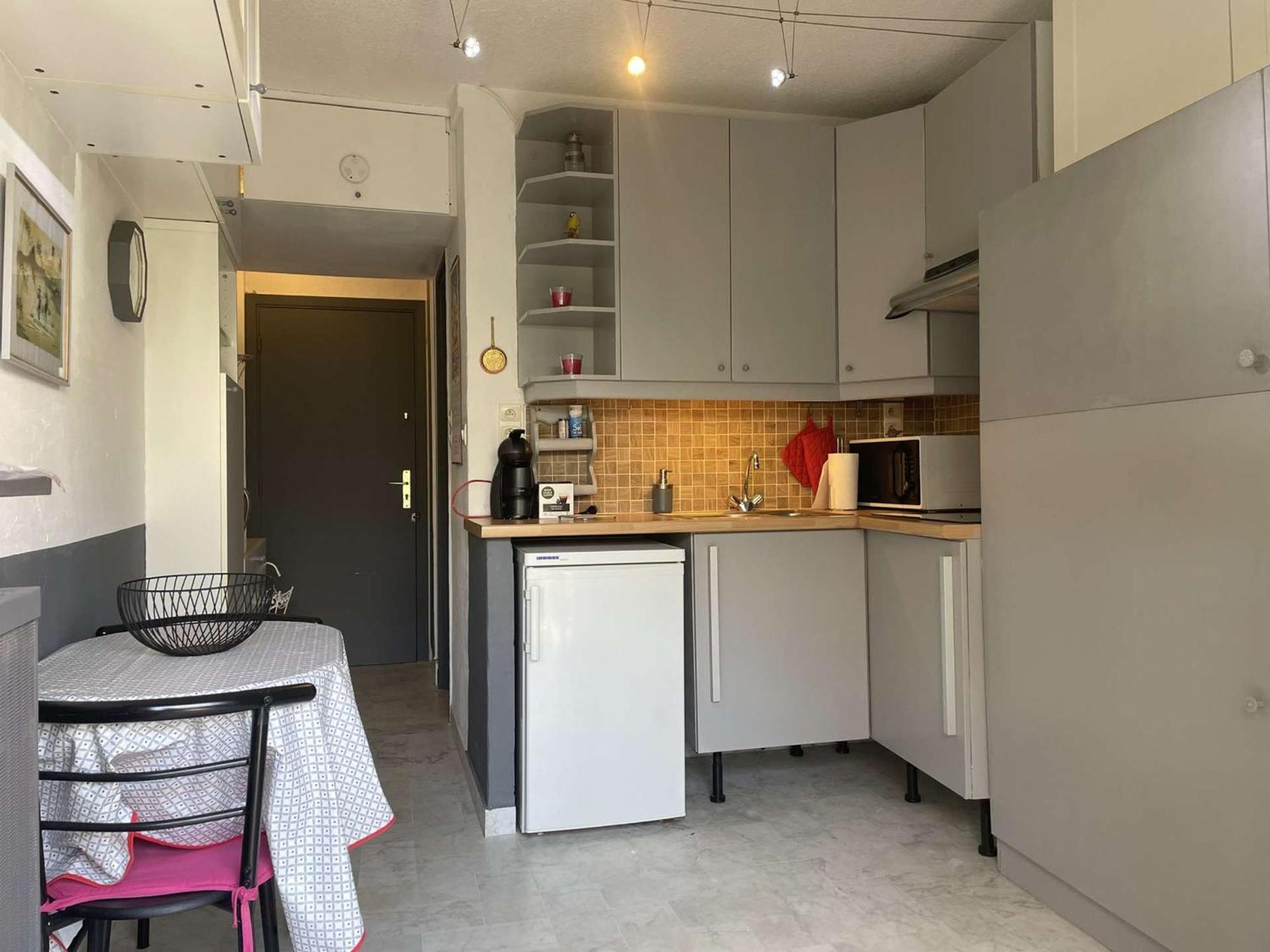 Appartement En Rez-de-jardin A La Bocca - Acces Plages, Terrasse Privee - Fr-1-609-98 *